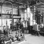 Black and white photograph of a cryogenic laboratory in 1894