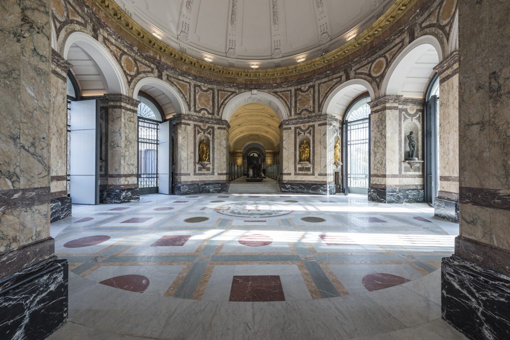 Colour photograph of the Rotunda Hall in the Royal Museum of Central Africa