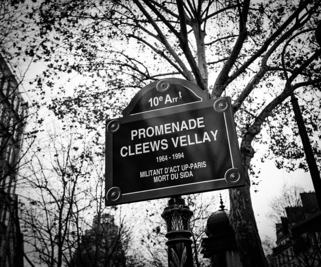 Black and white photograph of the street sign for Promenade Cleews Vellay