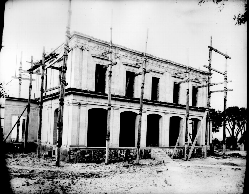 Photograph of the National Astronomical Observatory at the time of Mexicos entry into the project