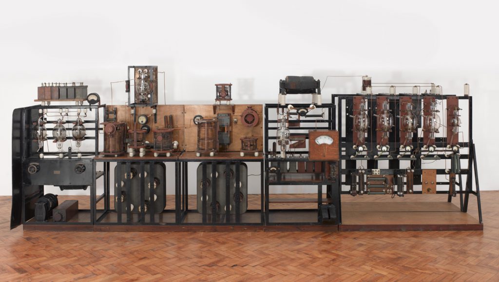 Colour photograph of the 2LO BBC main transmitter in use from 1922 to 1925