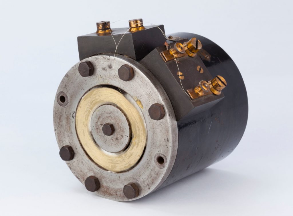 Colour photograph of a magnetophone from 1923