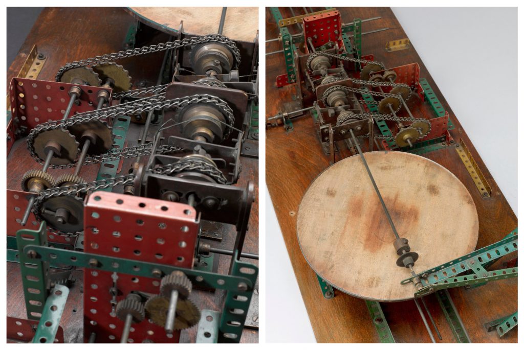 A close view of the gearing torque amplifiers and glass wheel and disk integrating unit of the Trainbox model